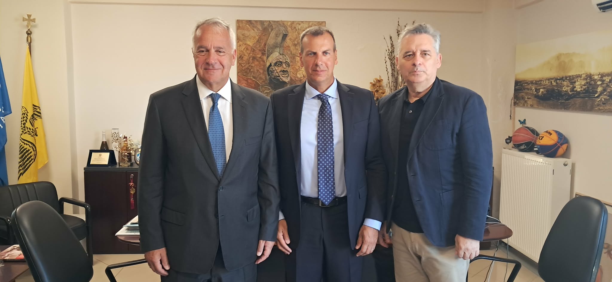 Συνάντηση του Δημάρχου Σπάρτης, Μιχάλη Βακαλόπουλου, με τον πρώην Υπουργό Εσωτερικών, Μάκη Βορίδη και τον Γραμματέα της Αποκεντρωμένης Διοίκησης Πελοποννήσου, Δημήτρη Κατσαρό