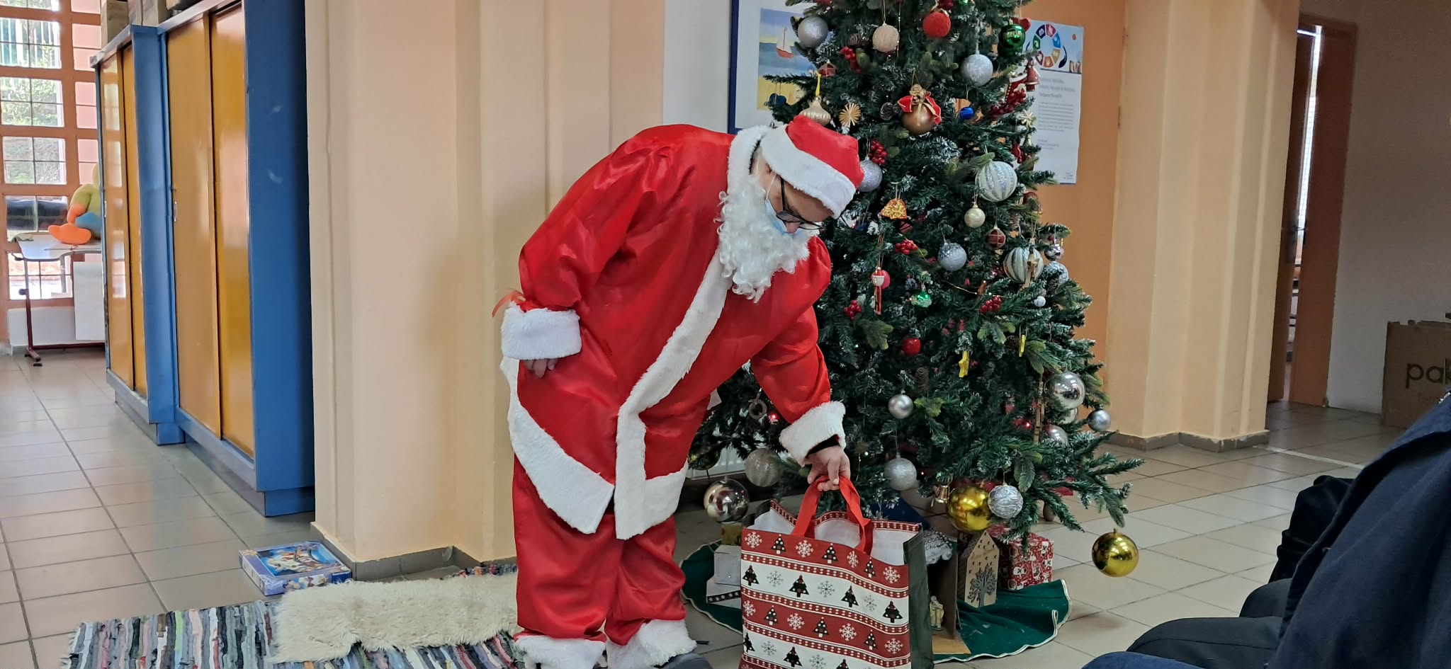  Το πνεύμα των Χριστουγέννων στο ΕEEEK Μυστρά