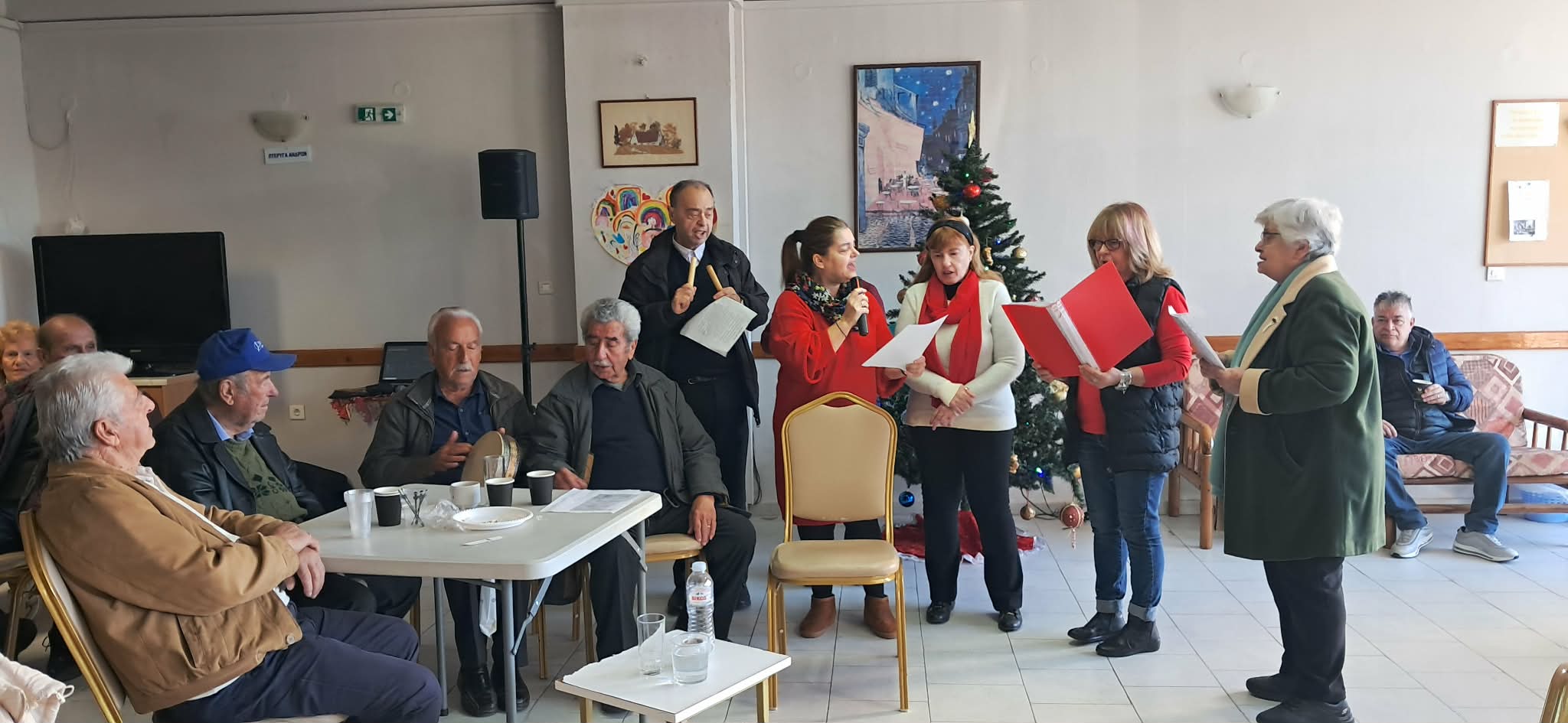 Με Κάλαντα και Χριστουγεννιάτικα τραγούδια γιόρτασαν τα μέλη του ΚΑΠΗ Σπάρτης